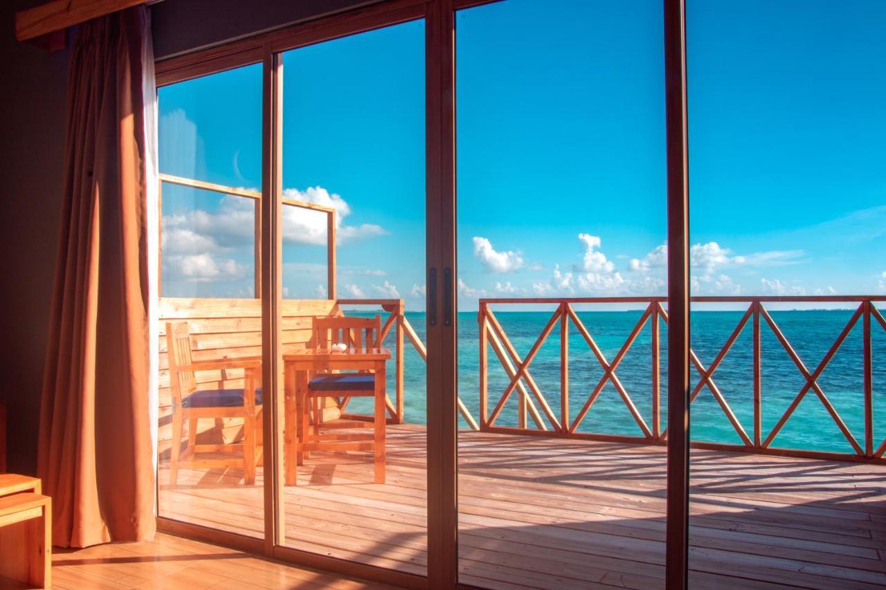 South Palm Resort Maldives With First-Ever Floating Spa Addu City Pokoj fotografie