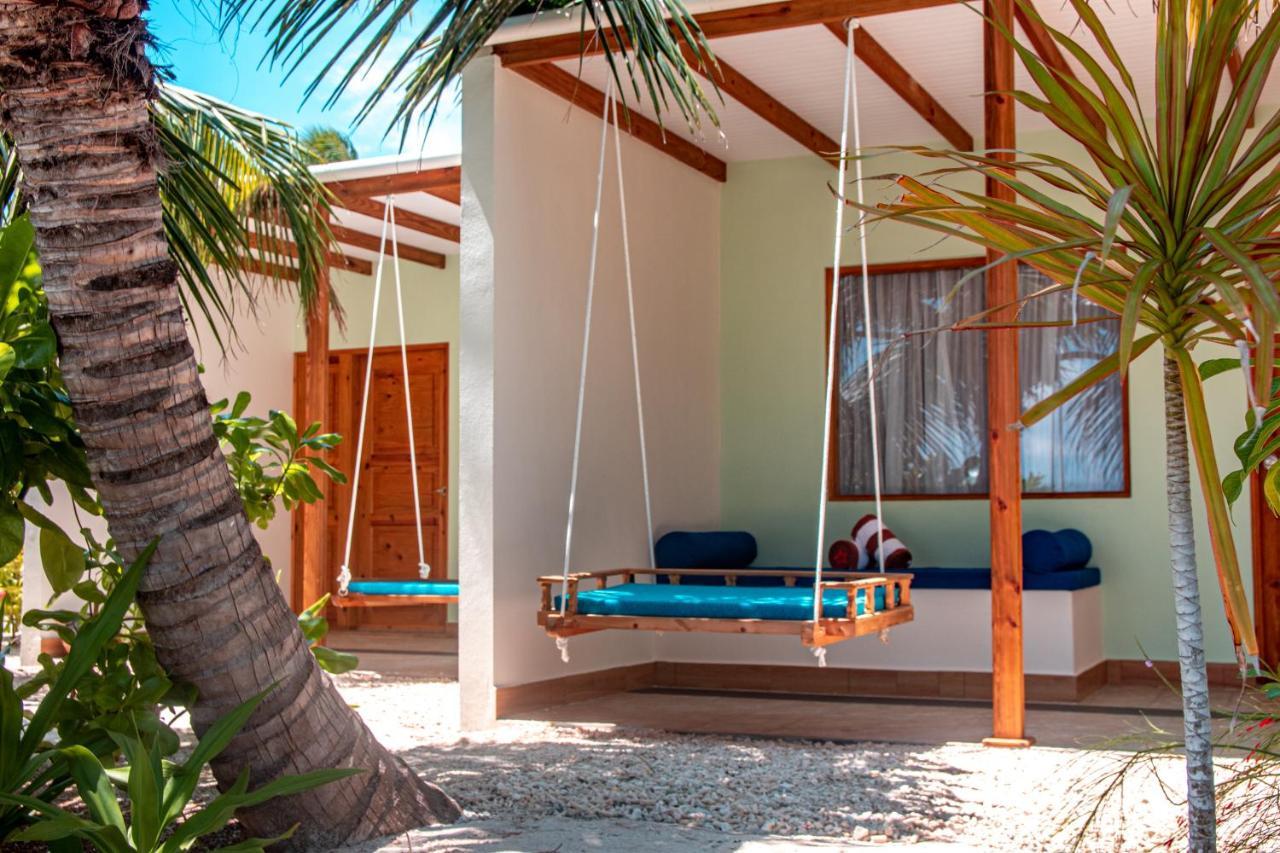 South Palm Resort Maldives With First-Ever Floating Spa Addu City Pokoj fotografie