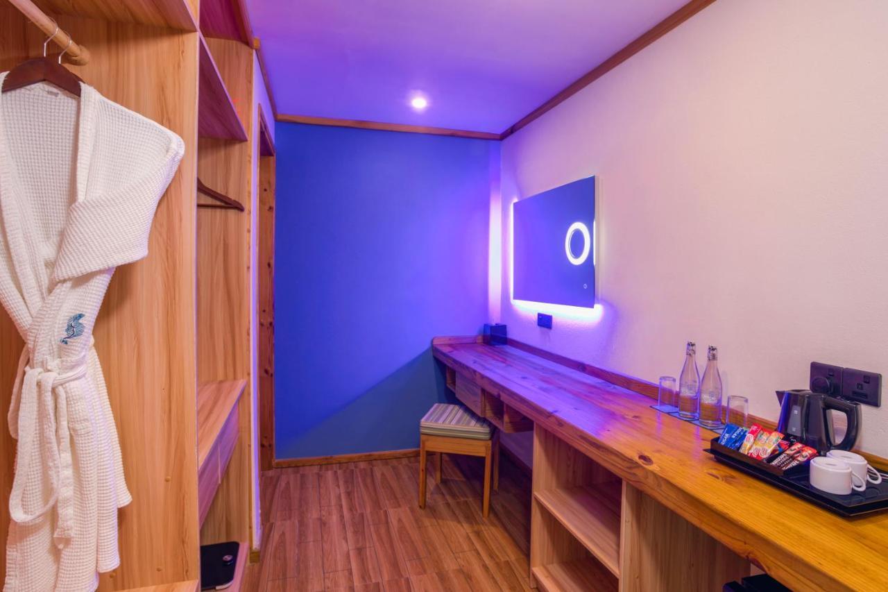 South Palm Resort Maldives With First-Ever Floating Spa Addu City Exteriér fotografie
